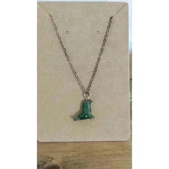 Jewelry - Adorable Canadian Nephrite Jade Seal Charm Necklace